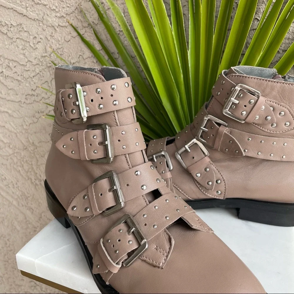 TOPSHOP NWOT Taupe Gray Tan Studded Buckle Amelia Paige Combat Boots Booties 40 - Picture 3 of 11